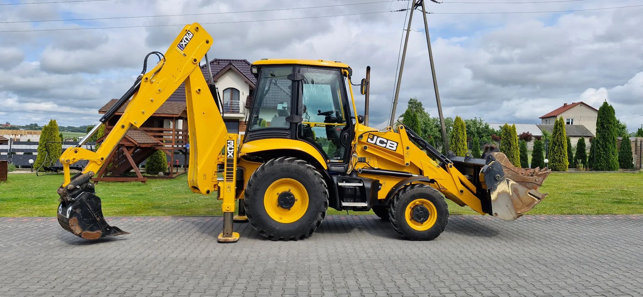 JCB 3CX/ Jak Nowa/ Maszyna sprowadzona/ 110KM/  Koparko-ładowarka JCB 3CX 4CX tj CAT 432