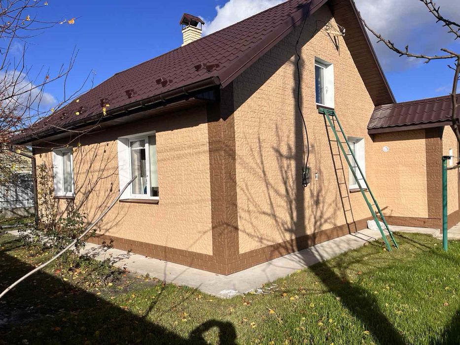 Утеплення фасадів термо- плитою і пінопластом.