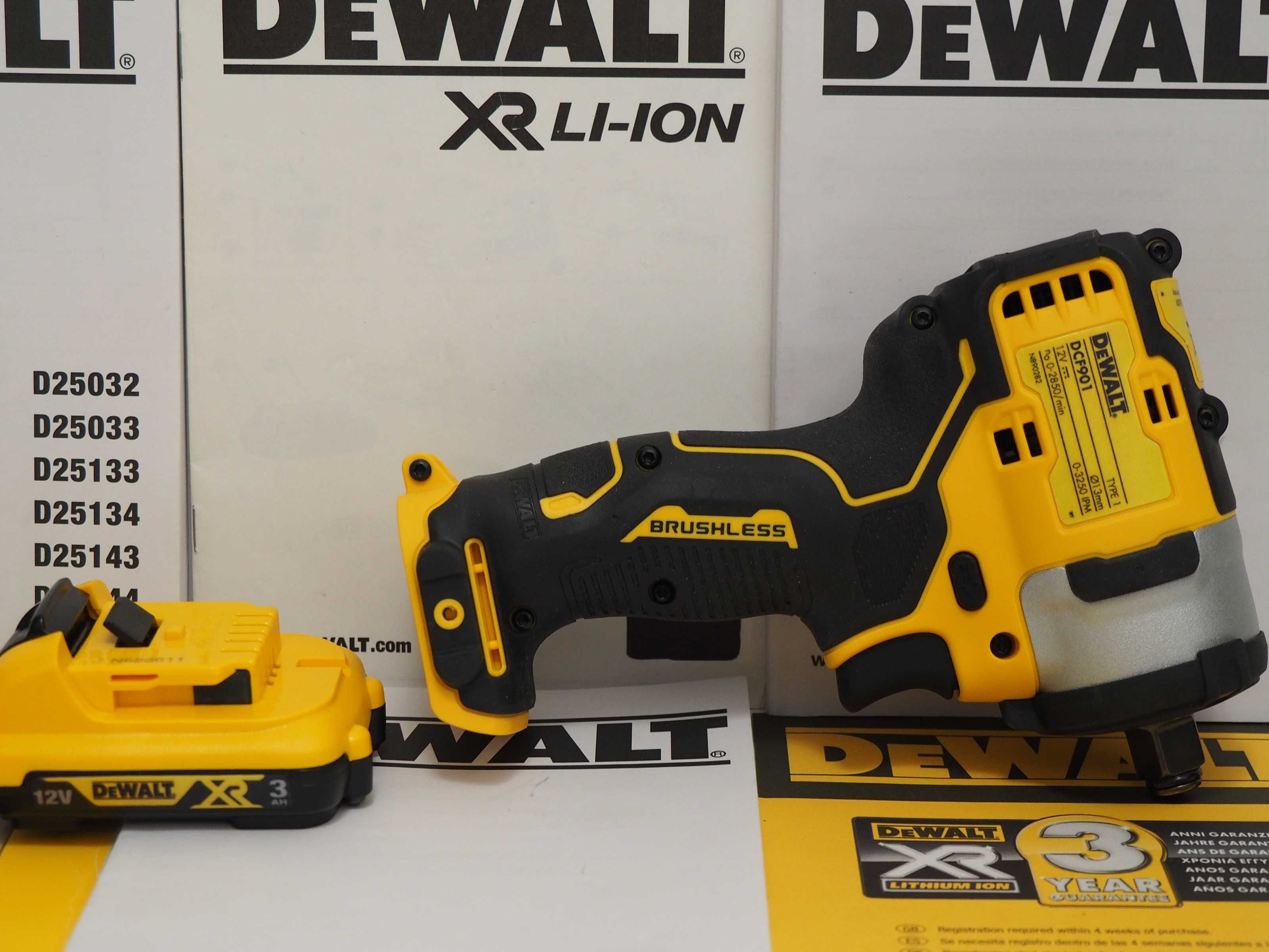 Zestaw DEWALT DCF 901 klucz udarowy+bateria 12v 3Ah moc 340Nm 1/2''