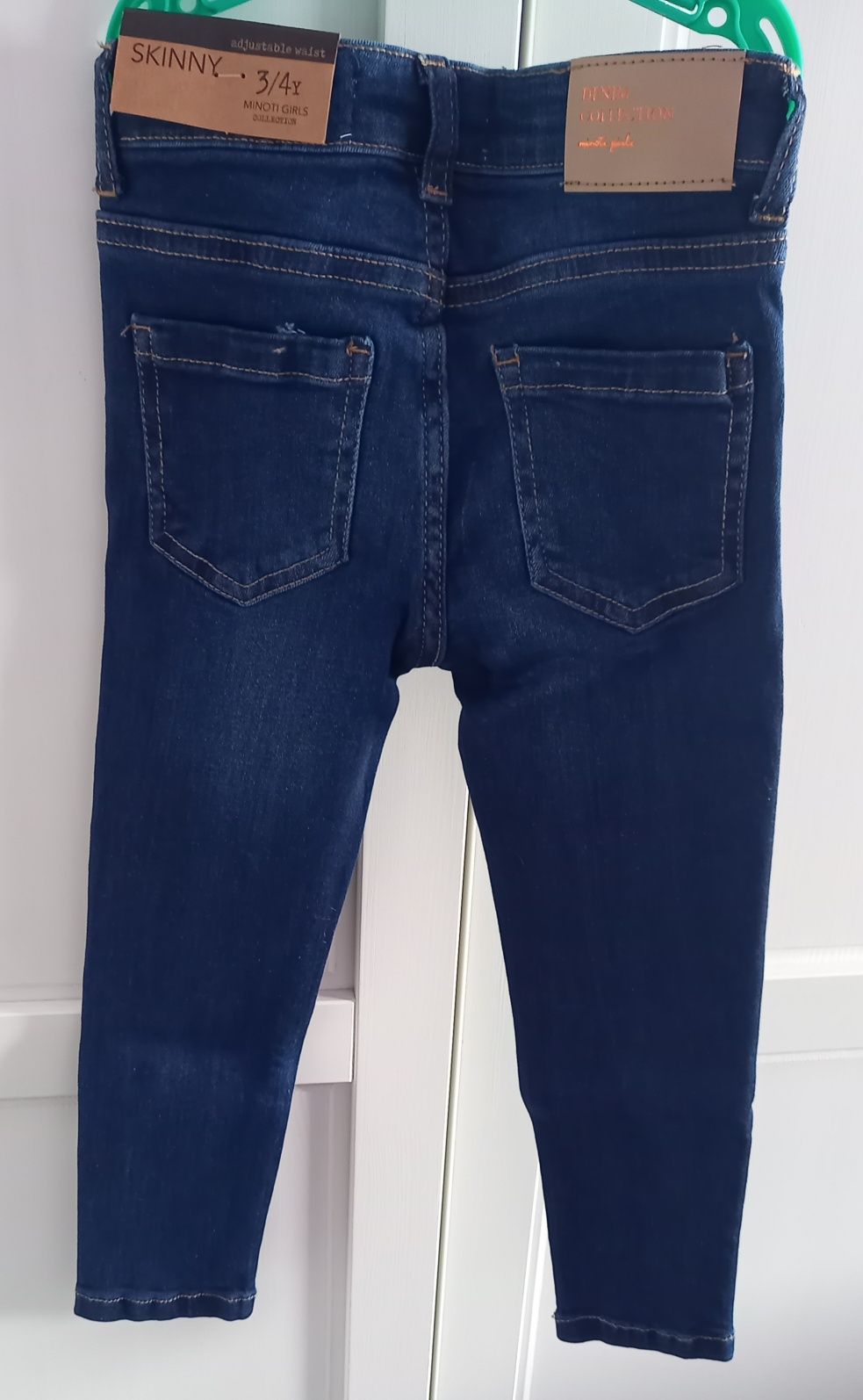 Nowe spodnie jeansowe, rozm. 98/104