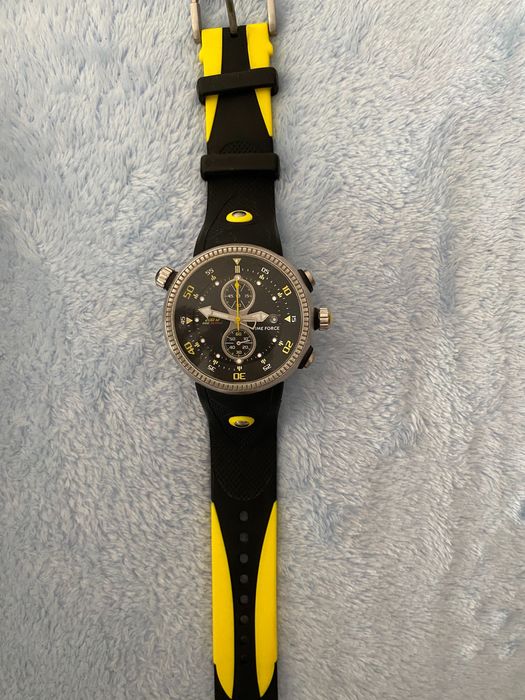 Relógio Time Force Pro Series completamente novo preto e fluorescente