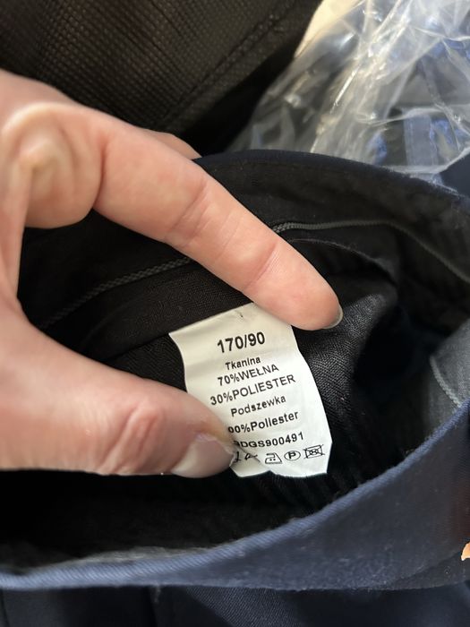 Garnitur smokingowy granatowy