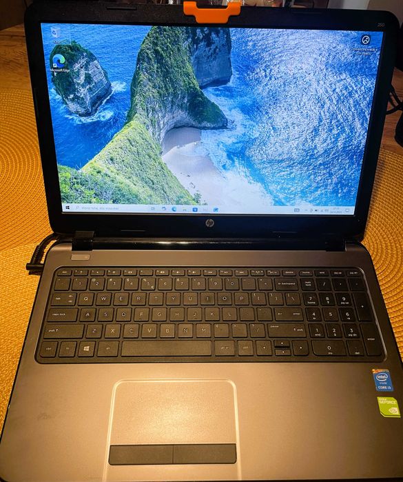 HP 250 G3 i3-4005U 16GB RAM GeForce 820M SSD 240GB