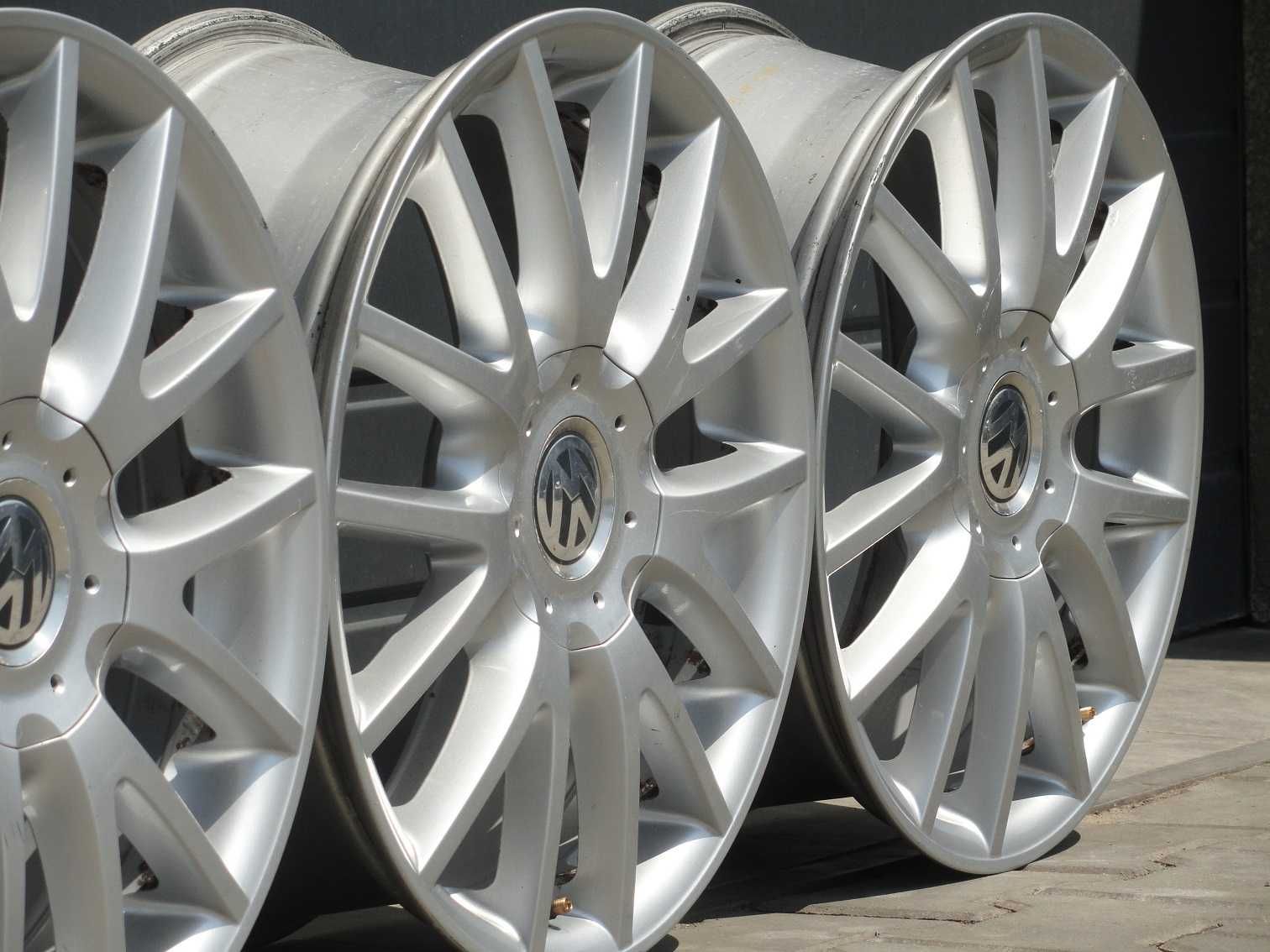 Alufelgi 5x112 VW 17" Golf V Jetta Touran Passat ET54