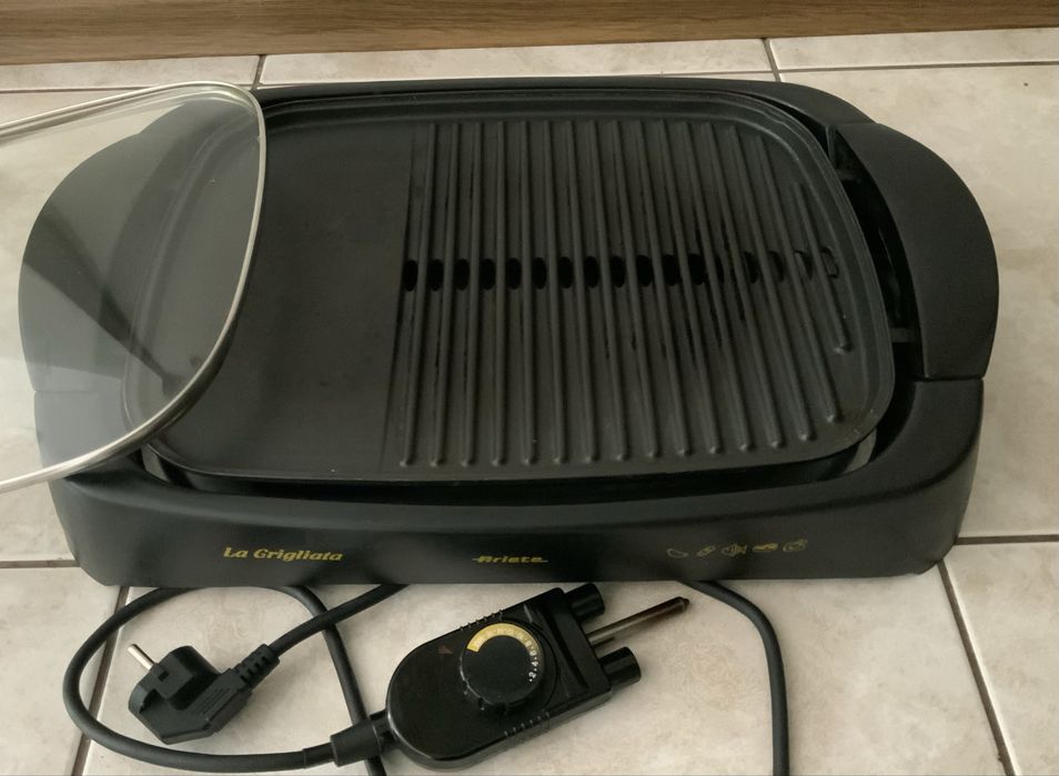 Grill elektryczny La Griliata marki ARIETE model 760/2  moc 2000 W