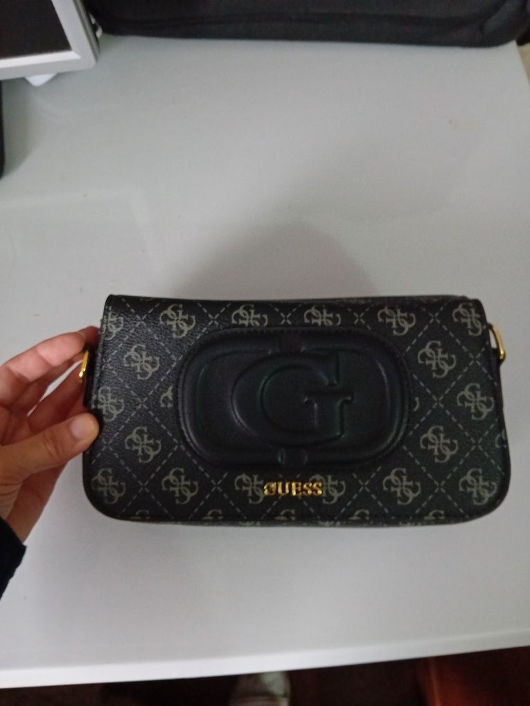 Mala guess preta