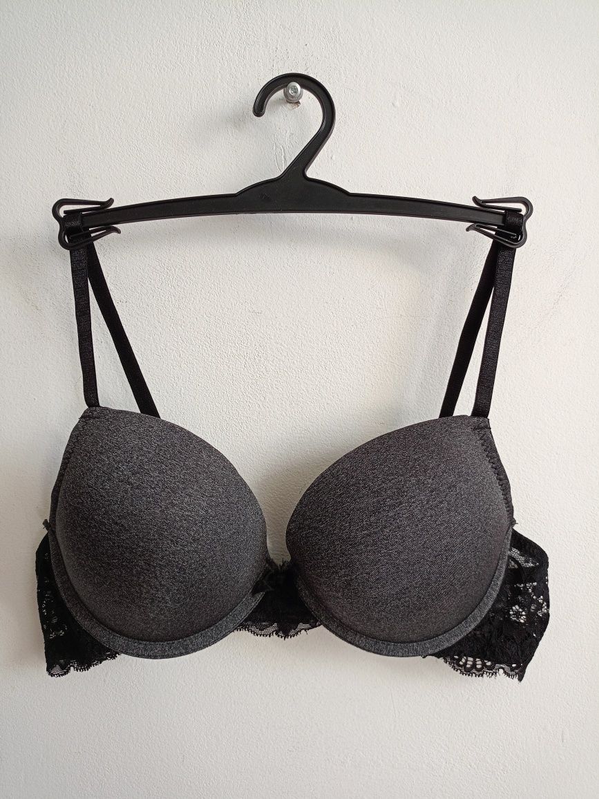 Nowy biustonosz Censored roz 75C