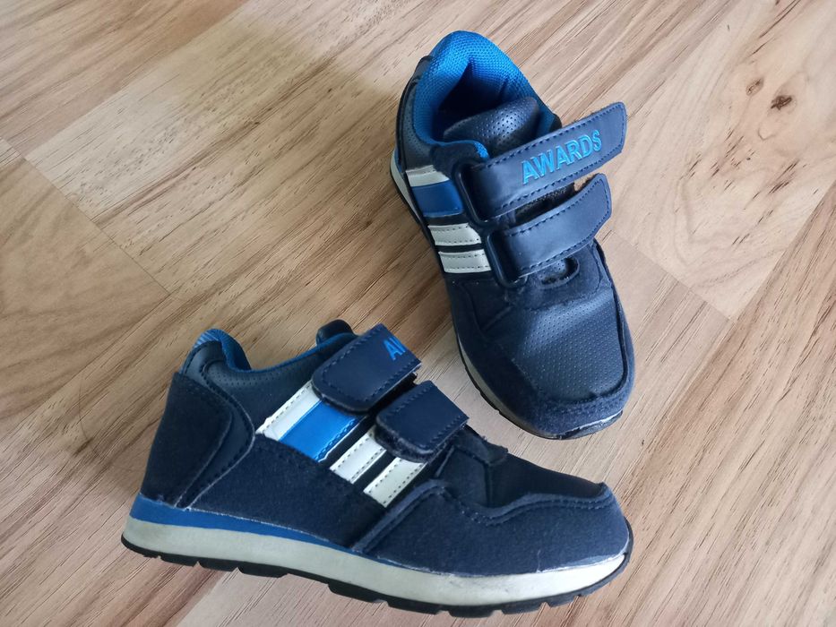 Buty dziecięce adidasy