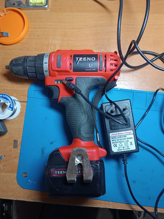 Шуруповерт TEENO USA