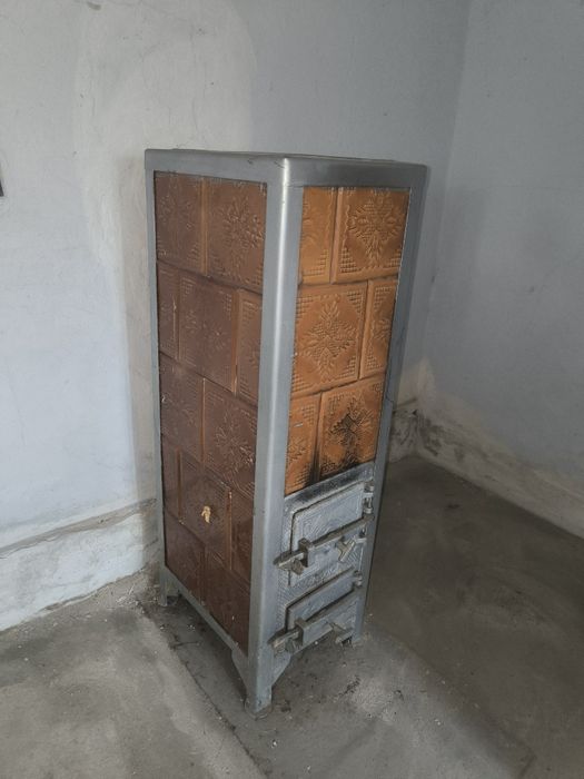 Piec kaflowy koza