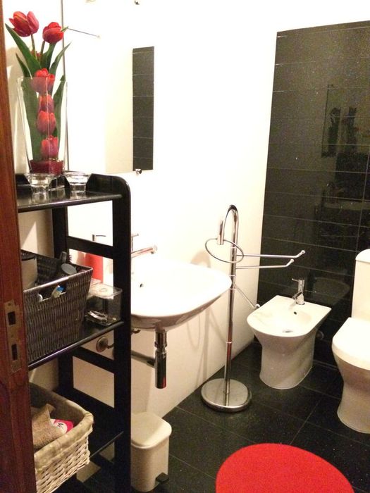 Aluga-se Quarto a Estudante