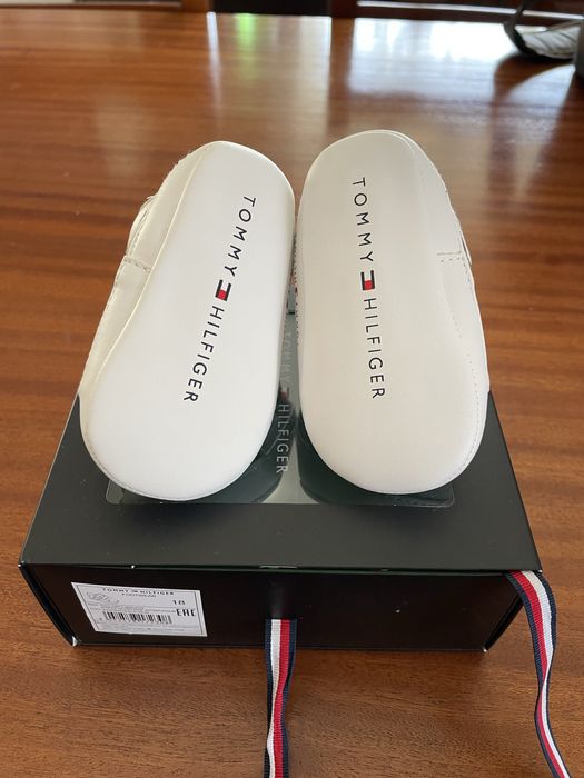 Sapatilhas bebé Tommy Hilfiger