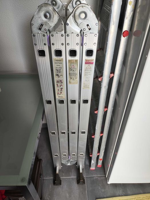 Escada de alumínio 1.2m x 4