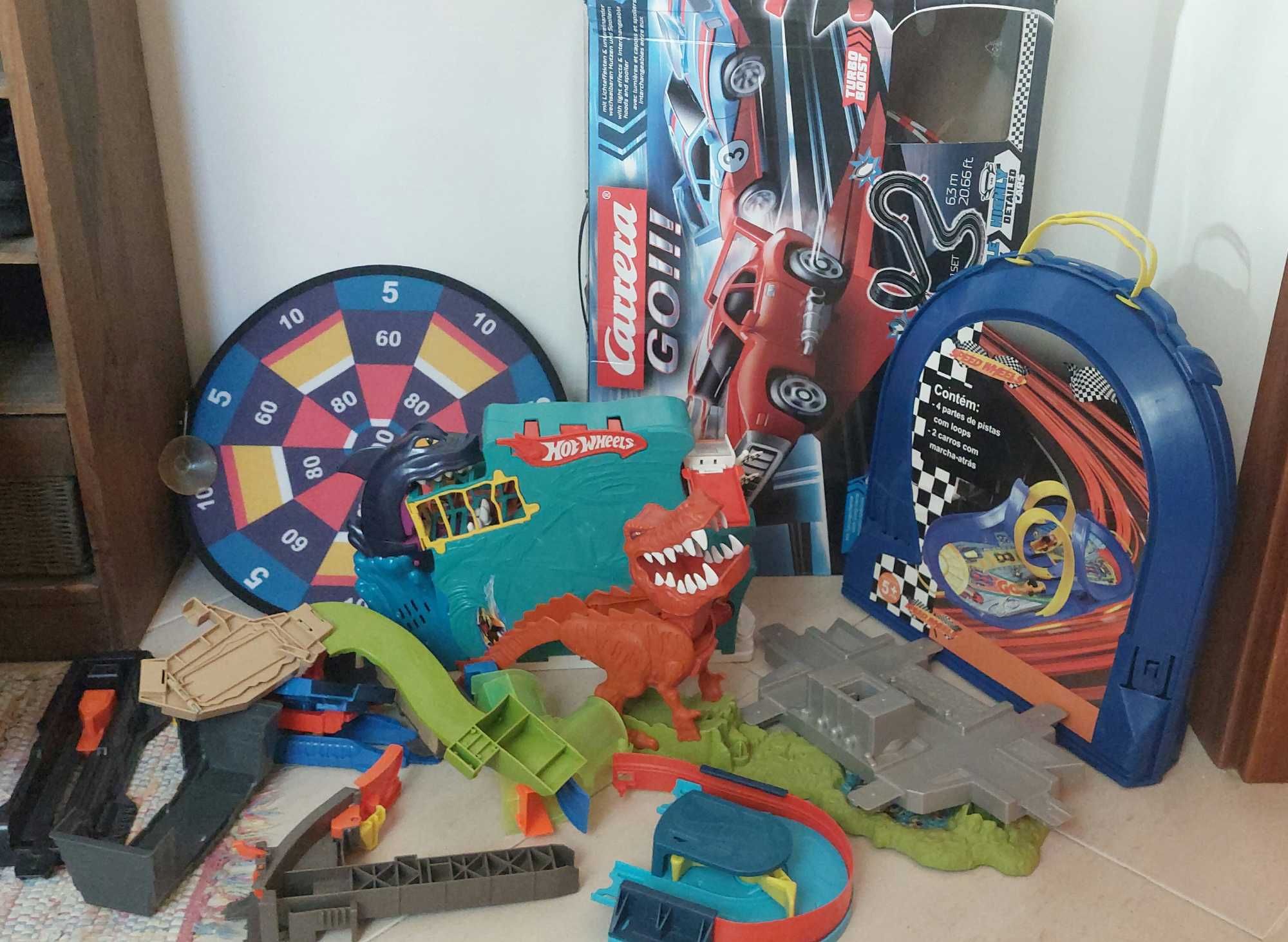 Lote de brinquedos