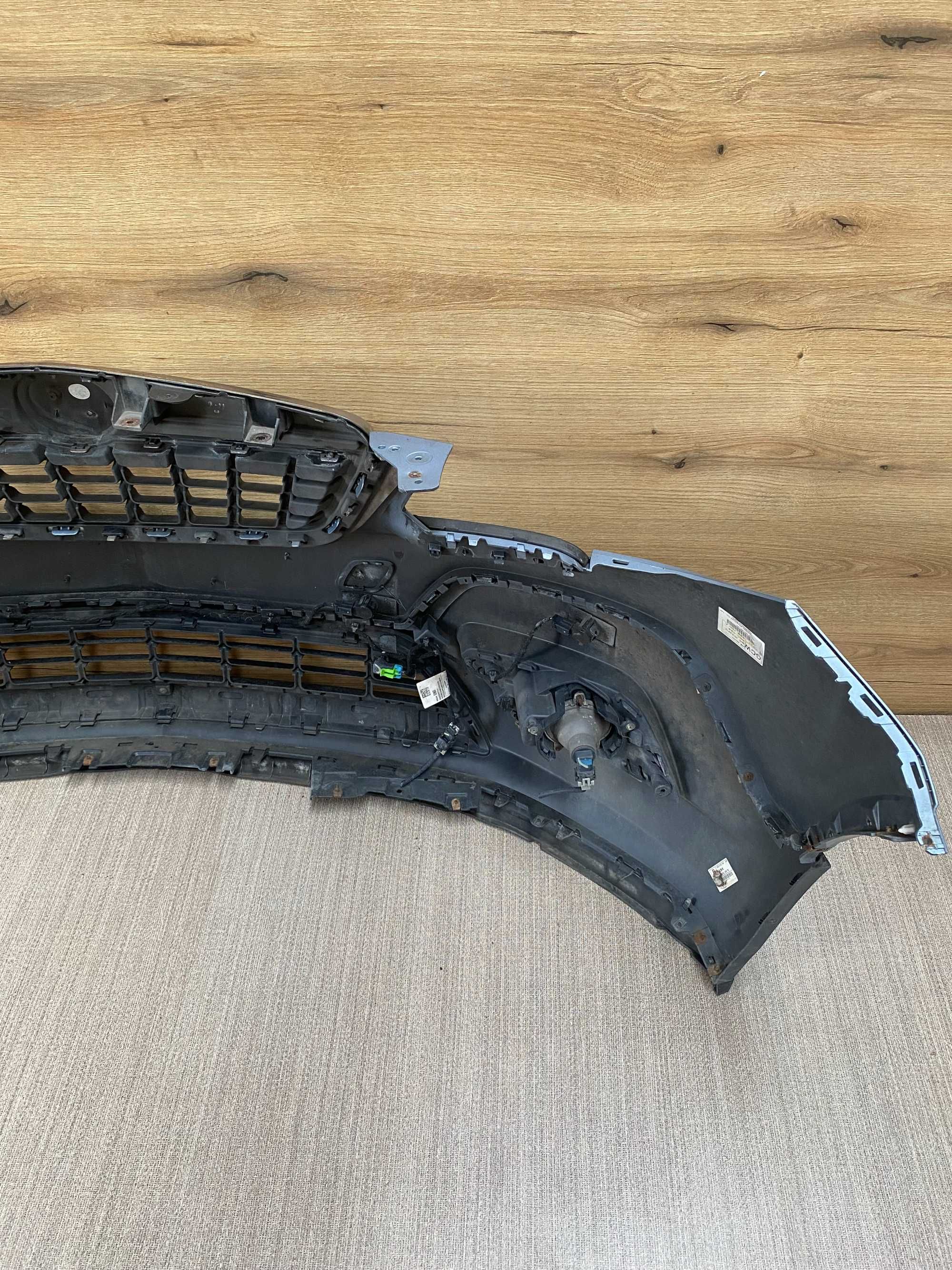 Zderzak przedni Opel Mokka 4x pdc kolor gcw