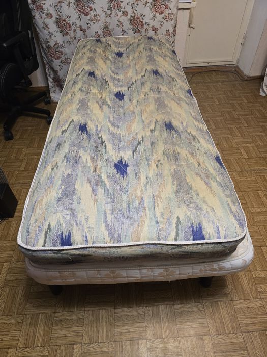 Ліжко 200х90 з матрацом