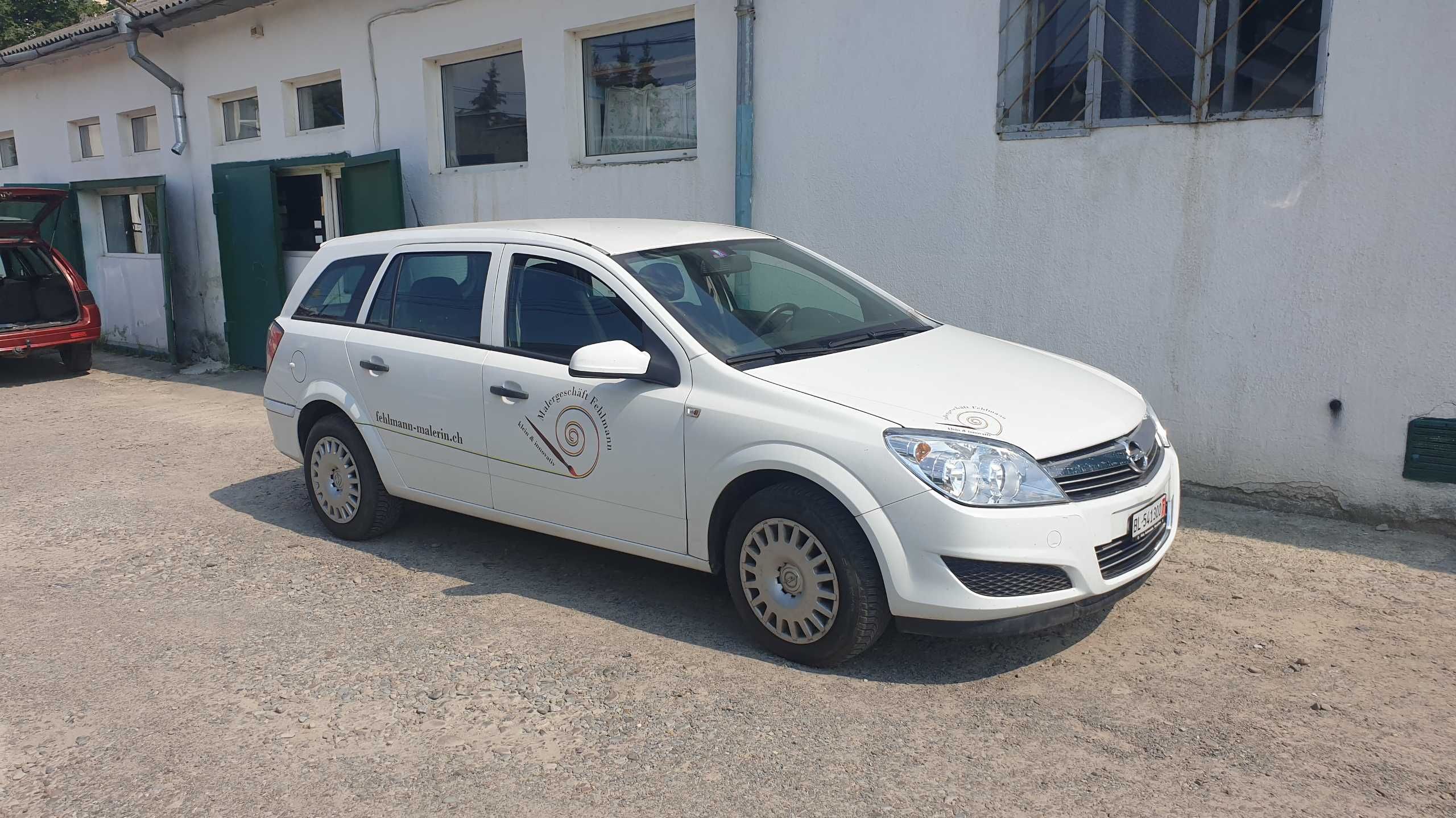 Opel Astra 2010 Caravan 1.4 , 128 т. км