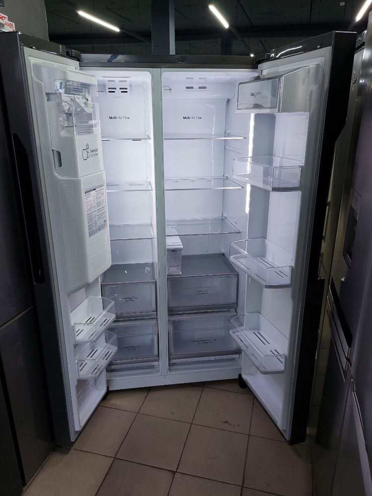 Холодильник Side-by-side Samsung RFG23UERS в ідеальному стані