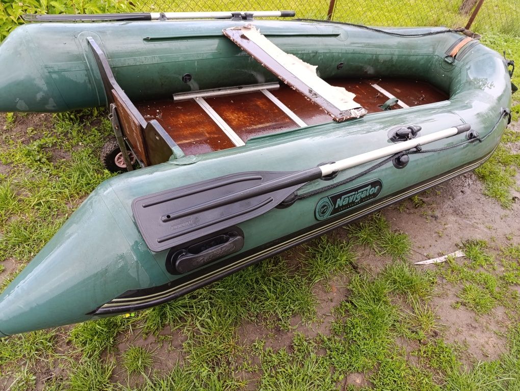 Лодка navigator 330