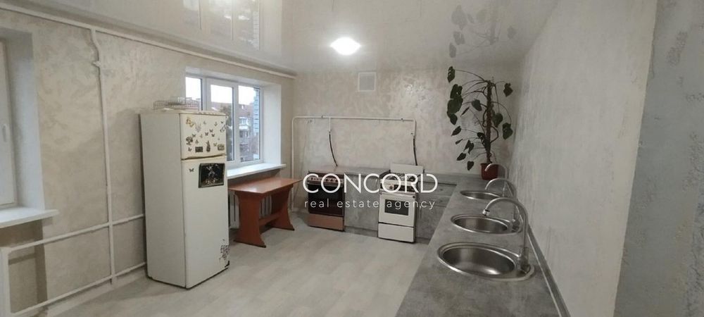Продам КІМНАТУ! Дорогожичі. Максима Берлінського вул., 23/8. Ремонт