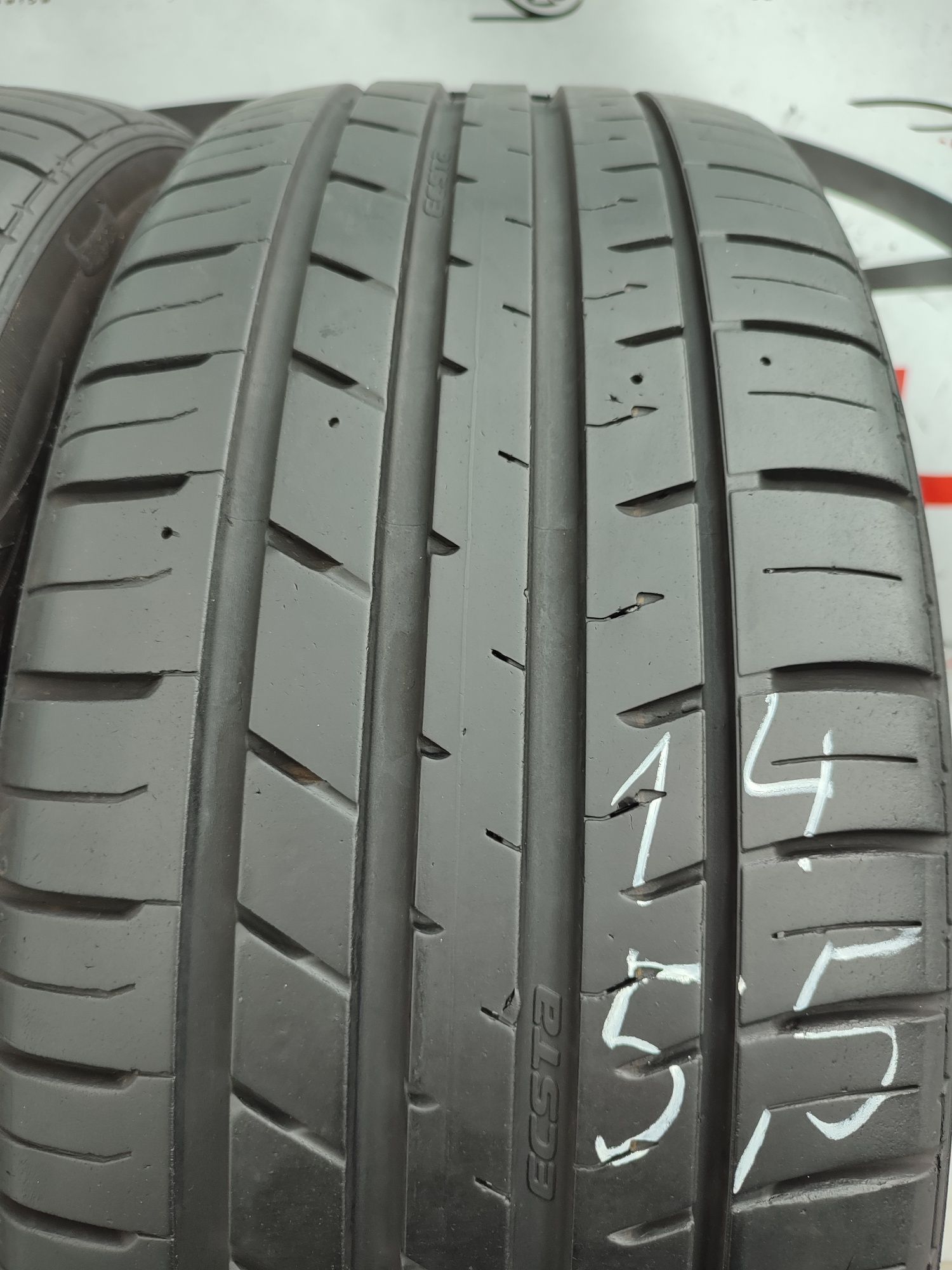 4x 225/45zr19 96Y Kumho Ecsta LE Sport