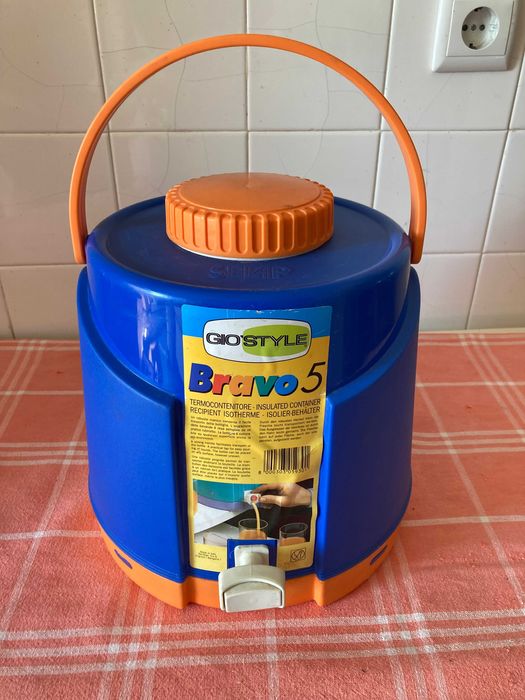 Dispensador de Água ou Sumos para Campismo da Giostyle Itália