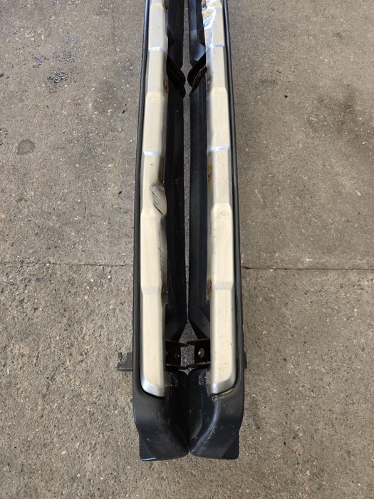 Listwa Progowa Prawa + Lewa Komplet Oryginał
FORD RANGER V LIFT 15-22r