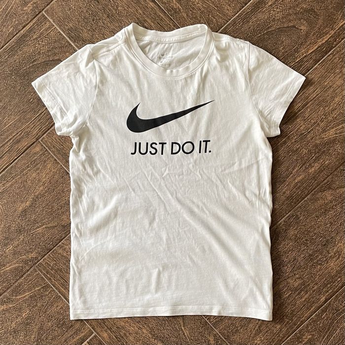 Футболка Nike tee