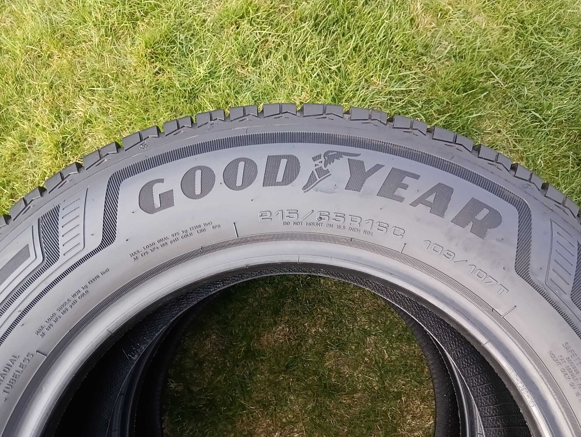 opona 215/65/16C Goodyear Vector 4 seasons Cargo 1 sztuka 8mm 2023