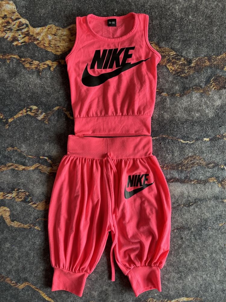 Dres dziecięcy Nike różowy