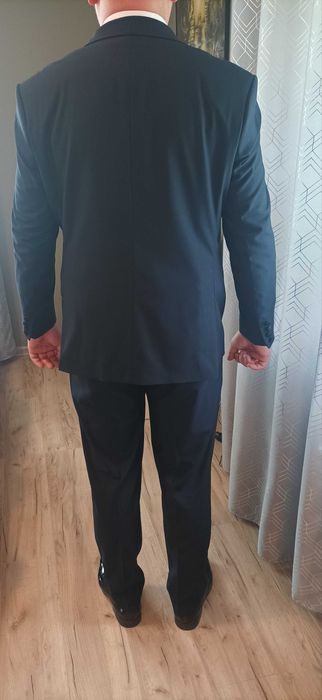 Garnitur męski granatowy