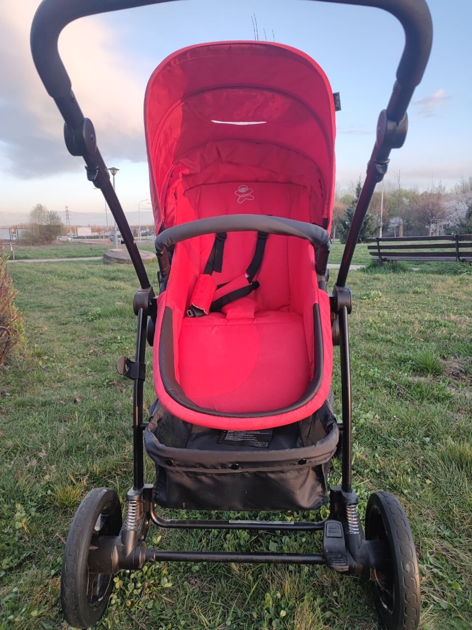 Funkcjonalny wózek Cybex Leotie Pure CBX (czerwony),