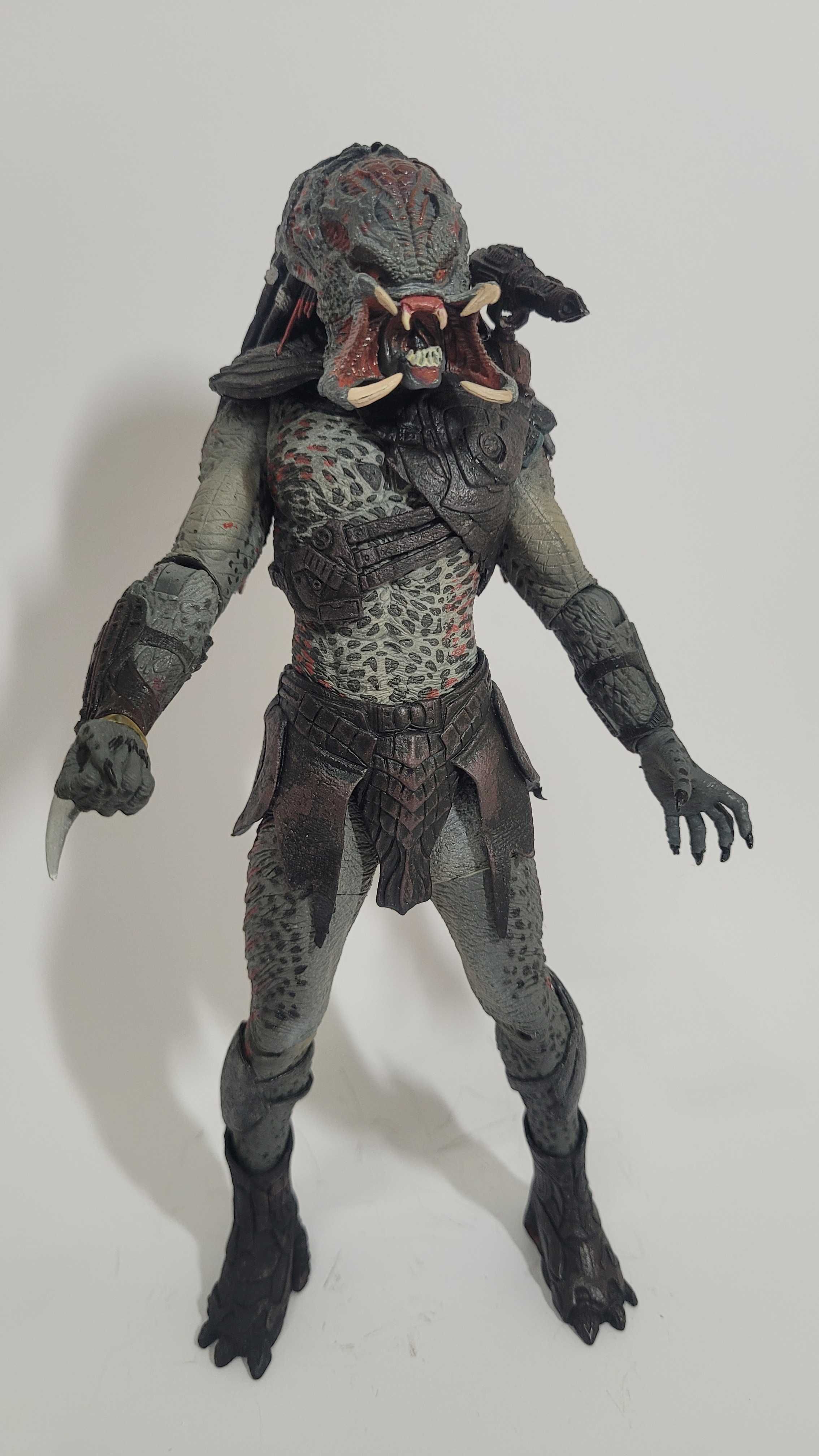 NECA Berserkerr Predator 8 cali Predators  Figurka - Stan idealny