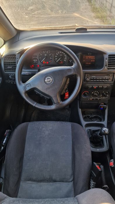 Opel zafira 1.6i 16v