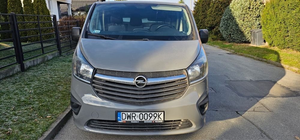 Bus, blaszak, vivaro 2015,1.6 biturbo