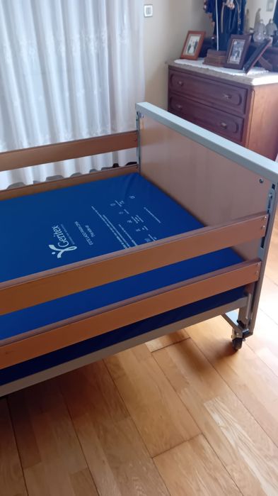 Cama articulada nova