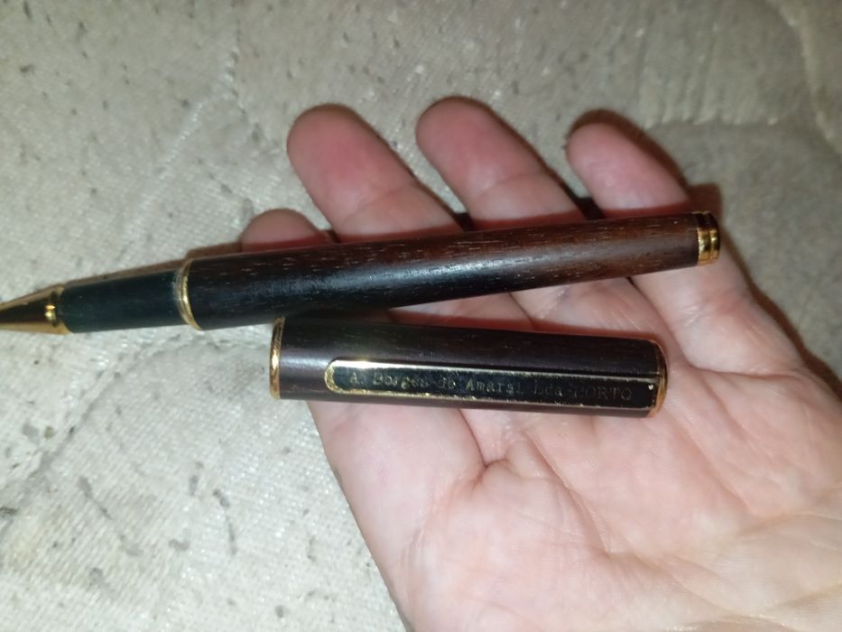 Caneta escreve pouco pouca tinta