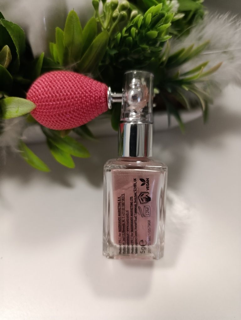 Brokat w sprayu - rozświetlacz