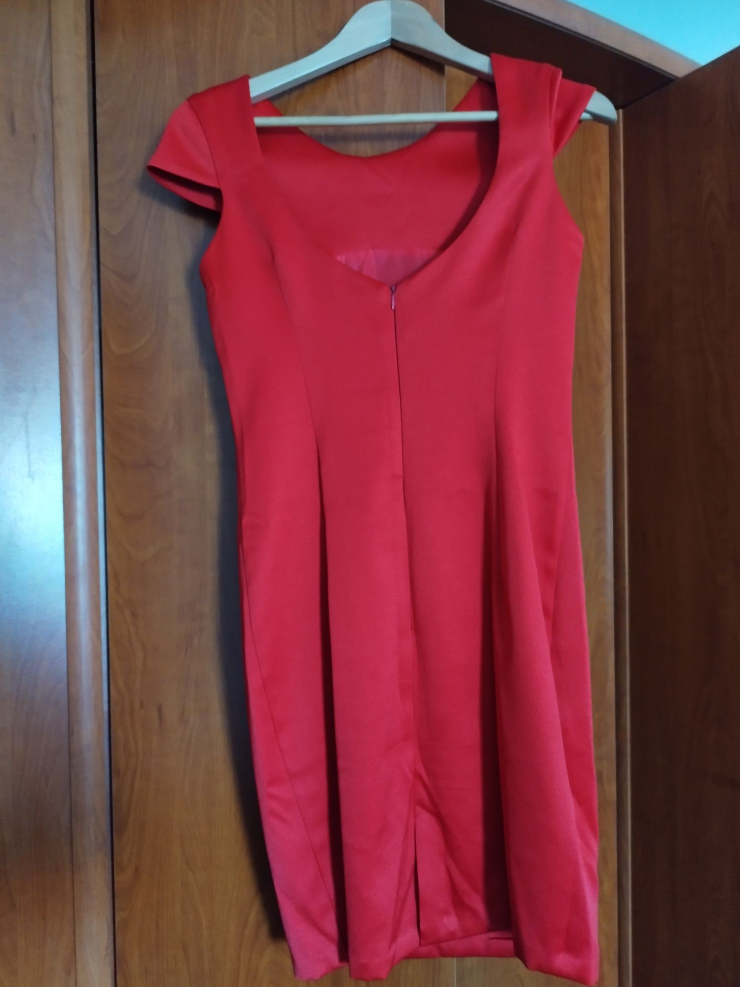 Vestido vermelho senhora