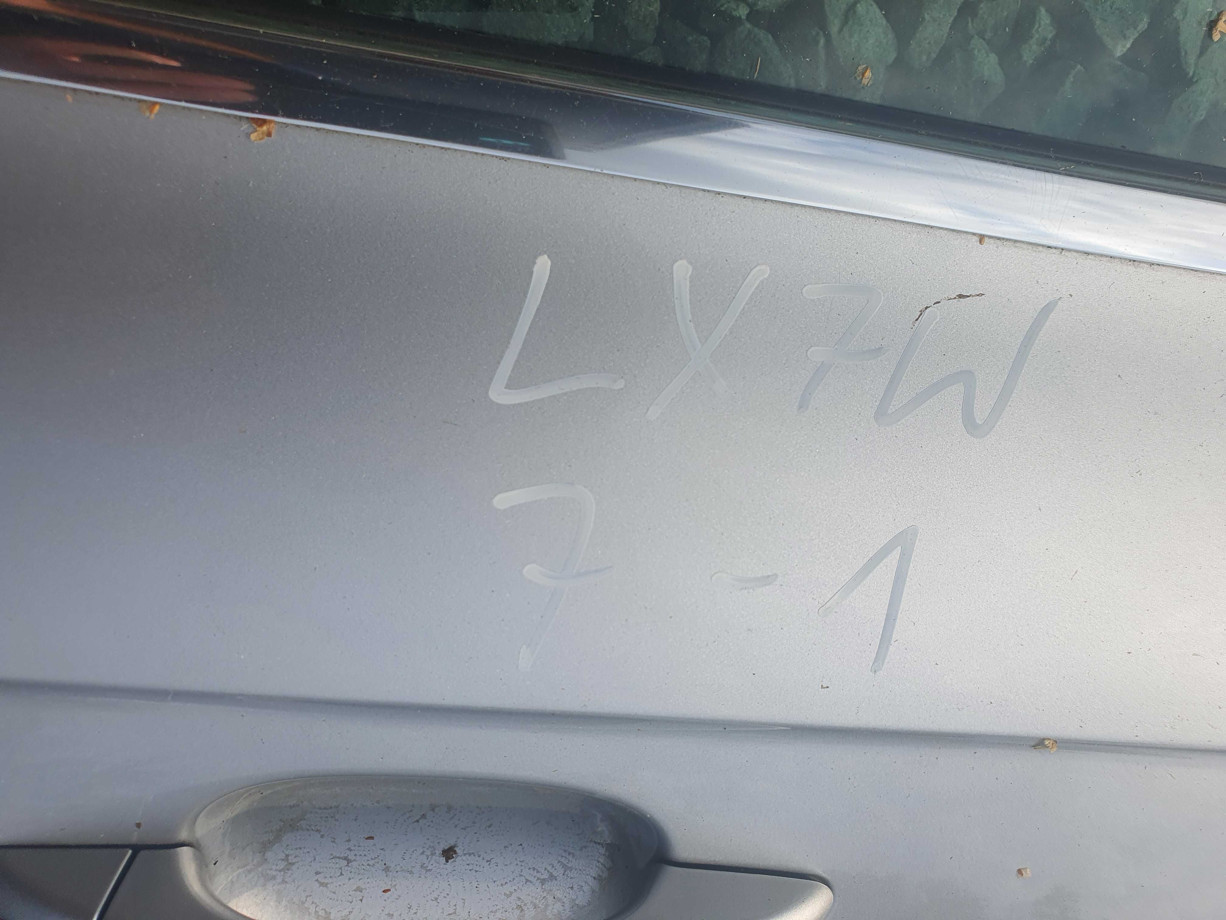 Audi A4 B8 8K drzwi prawy przód kolor LX7W 7-1 AL