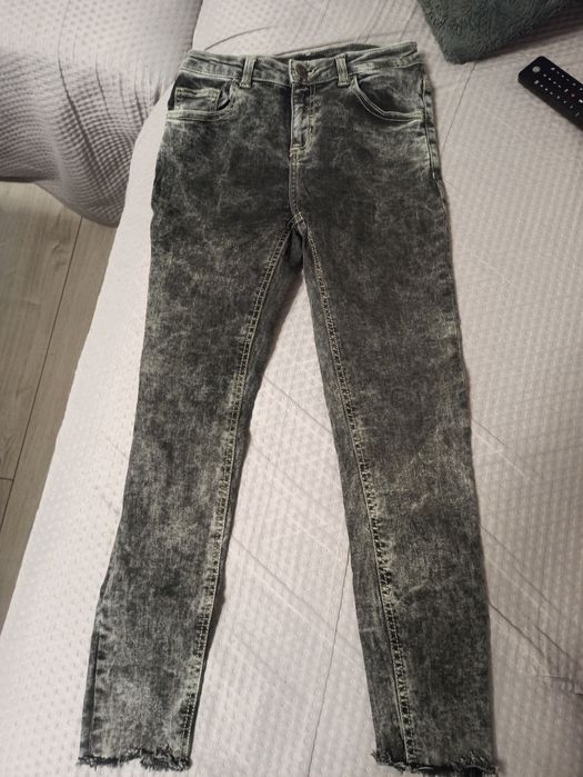 Jeansy dziewczęce 152