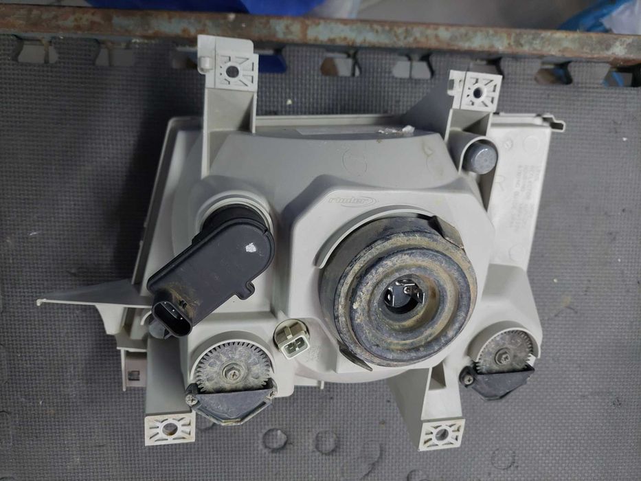 farol drt mitsubiche