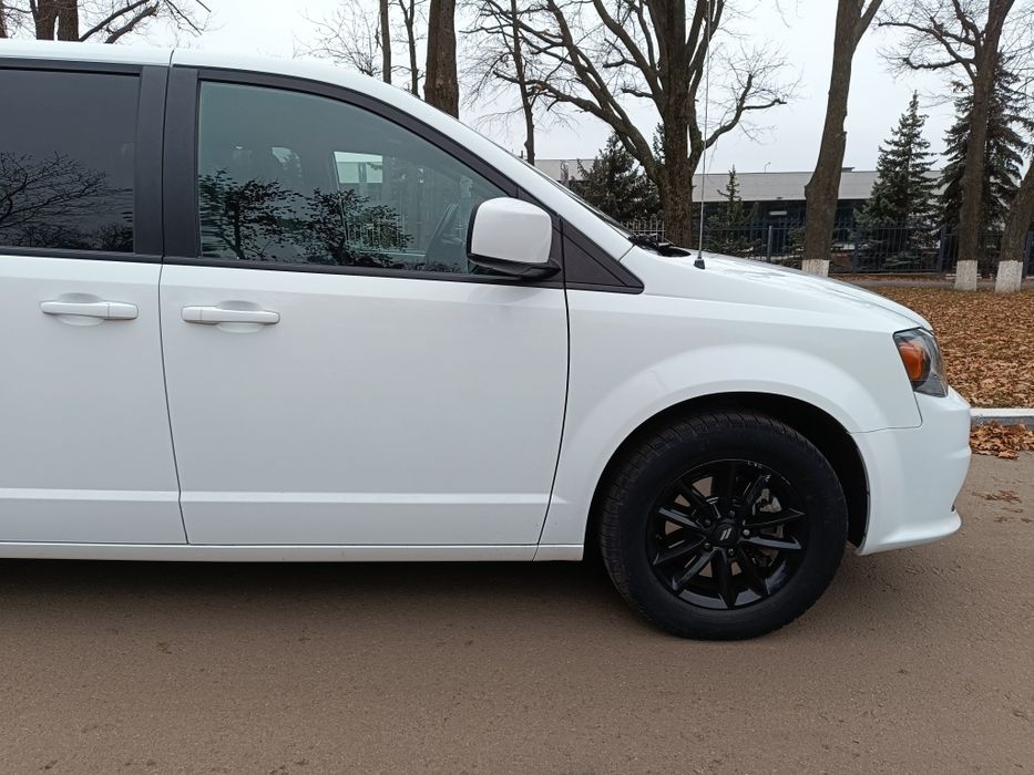 Dodge Grand Caravan 2020р