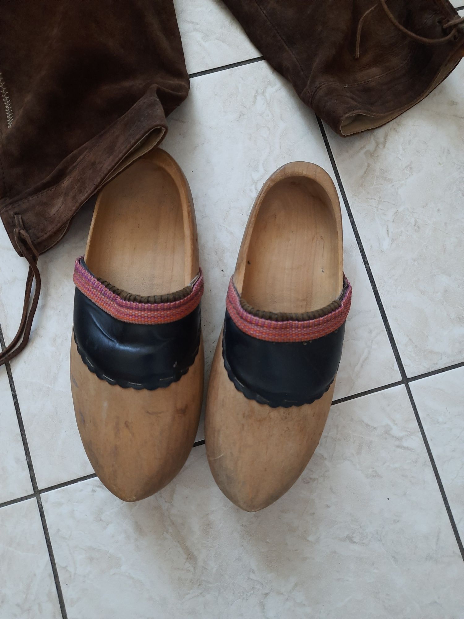 Buty drewniaki Bawarskie