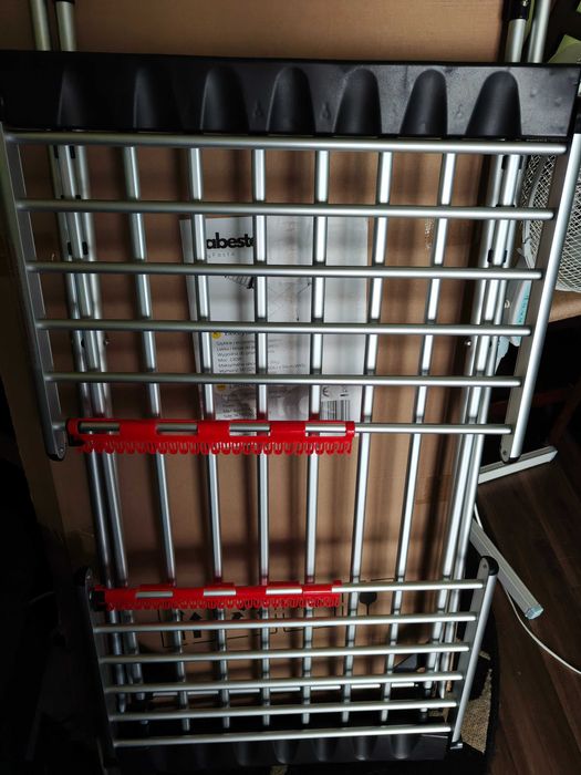 Nowa suszarka elektryczna na pranie Labesto