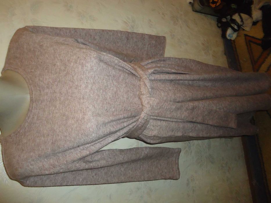 платье теплое 50 % щерсти фирма