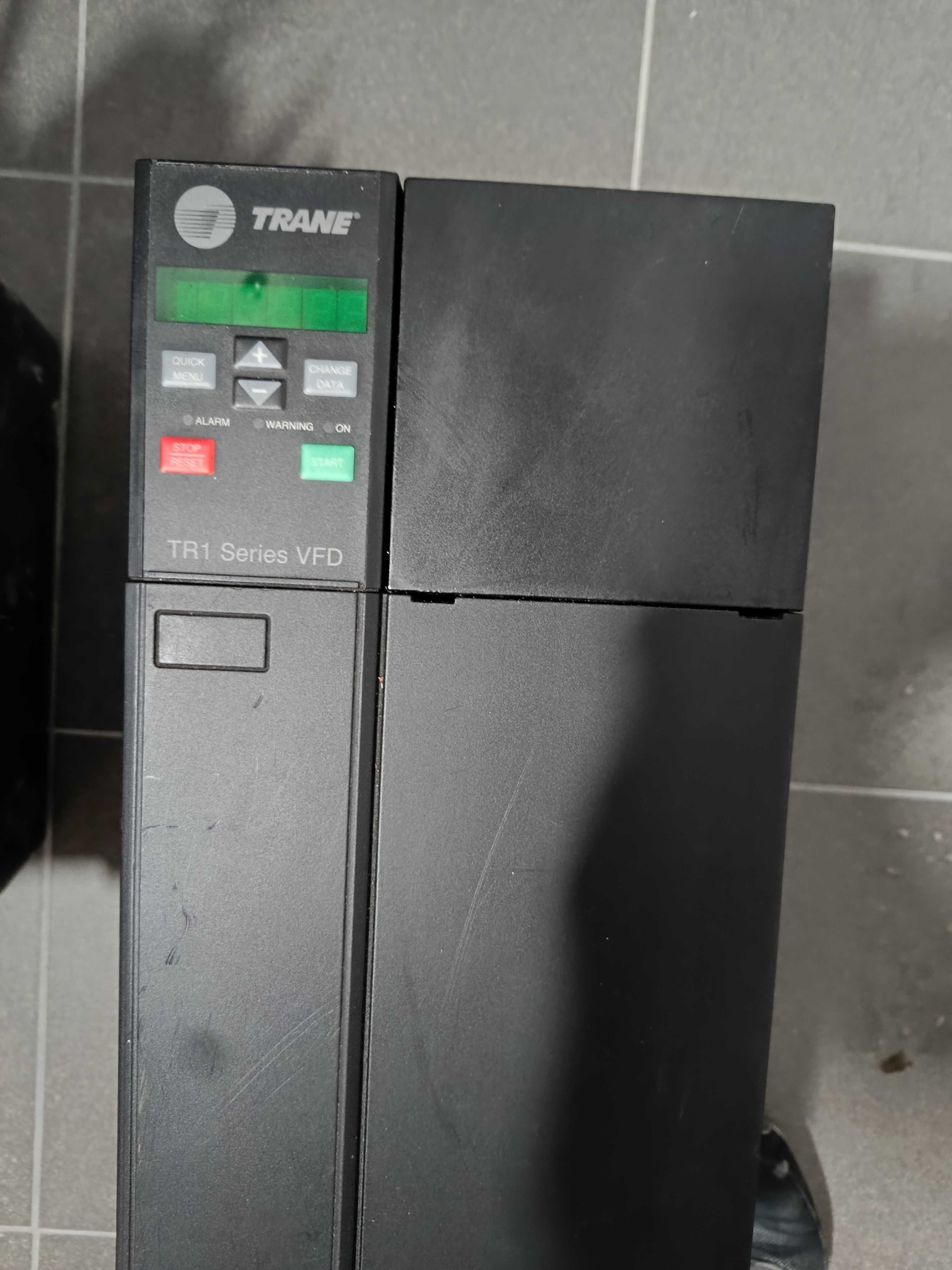 Falownik Trane 3 fazowy 25kW 400V 32A inwerter przetwornica