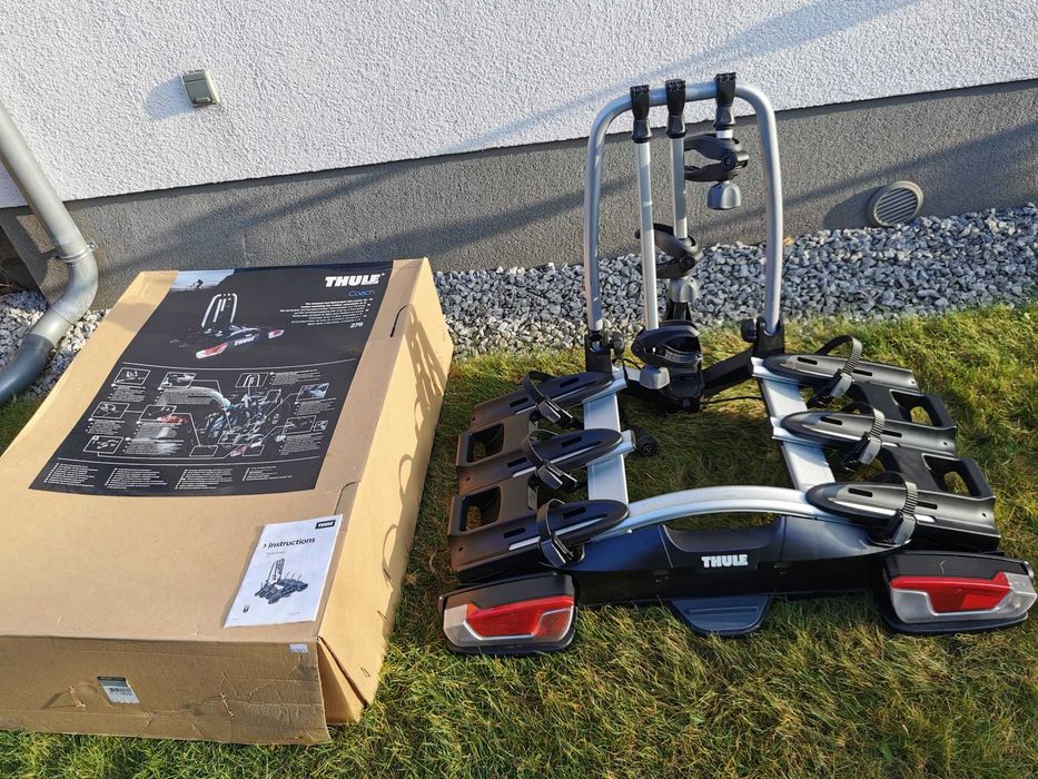 THULE Coach 276 bagażnik rowerowy na hak 3 rowery LED VeloCompact 926