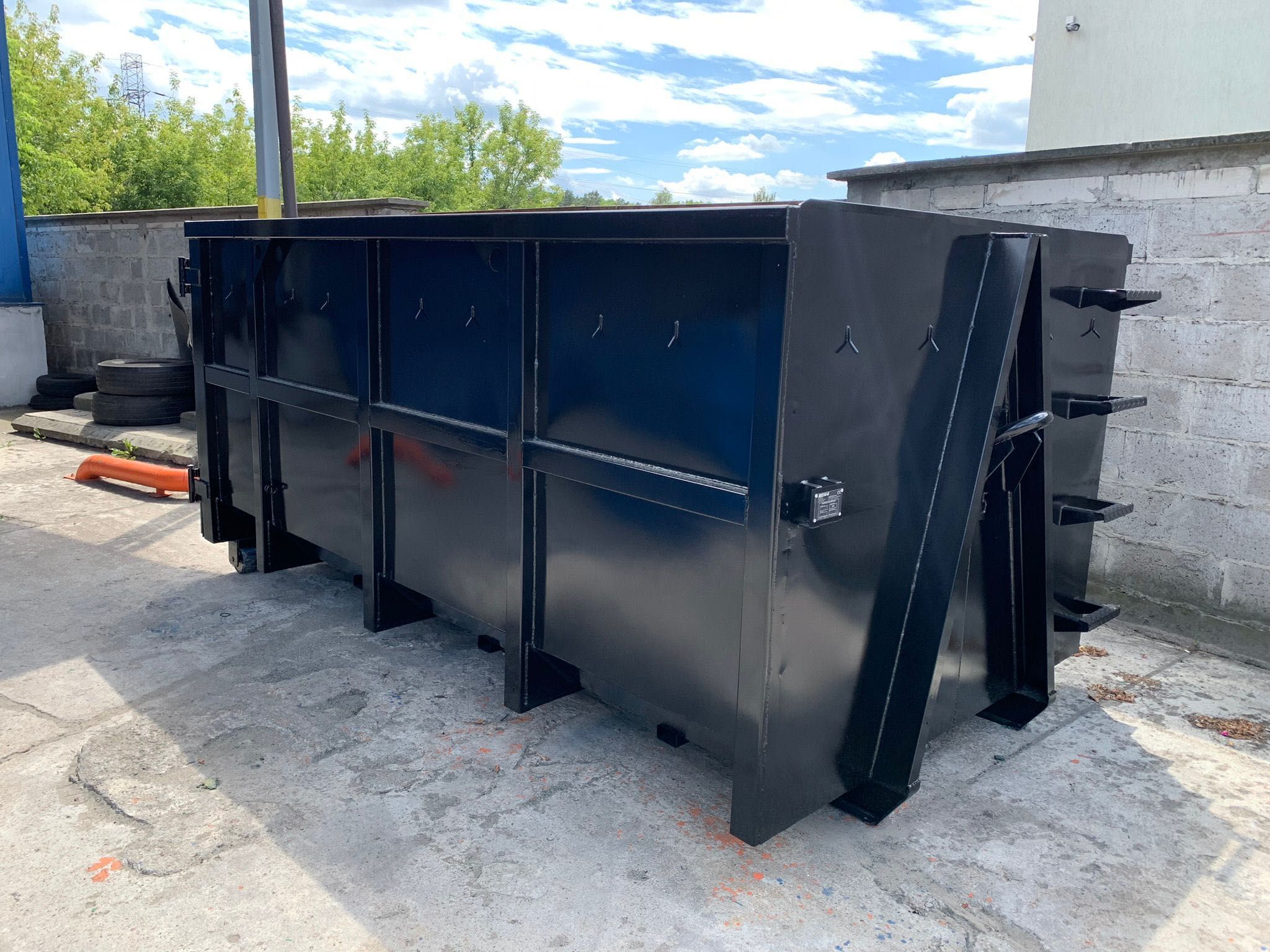 Kontener hakowy KP 12 śmietnik na hak 1200 mm odpady