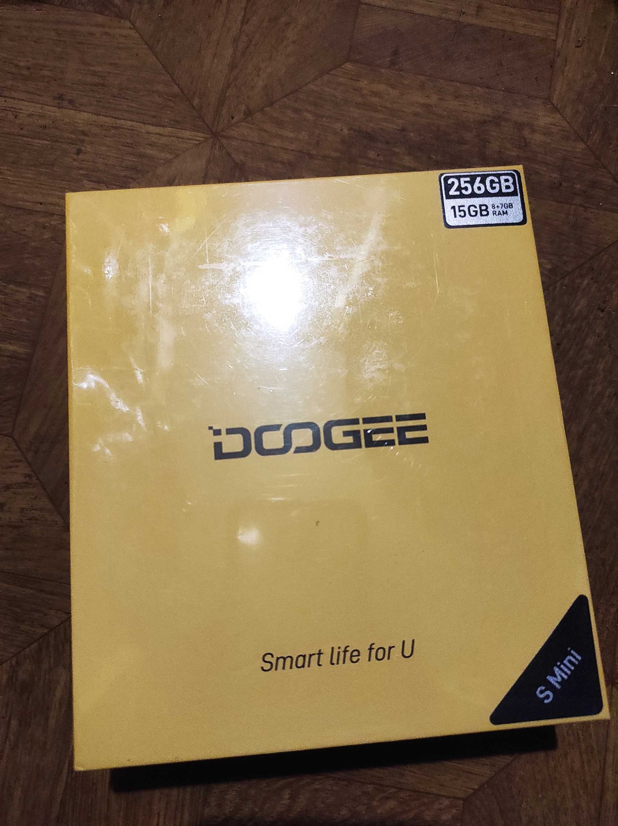 Smartfon DOOGEE Smini 8/256GB